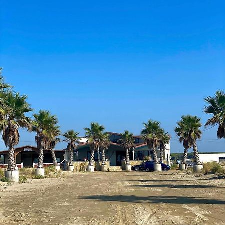 Отель Saint Tropez Durres Bisht Kamez Экстерьер фото