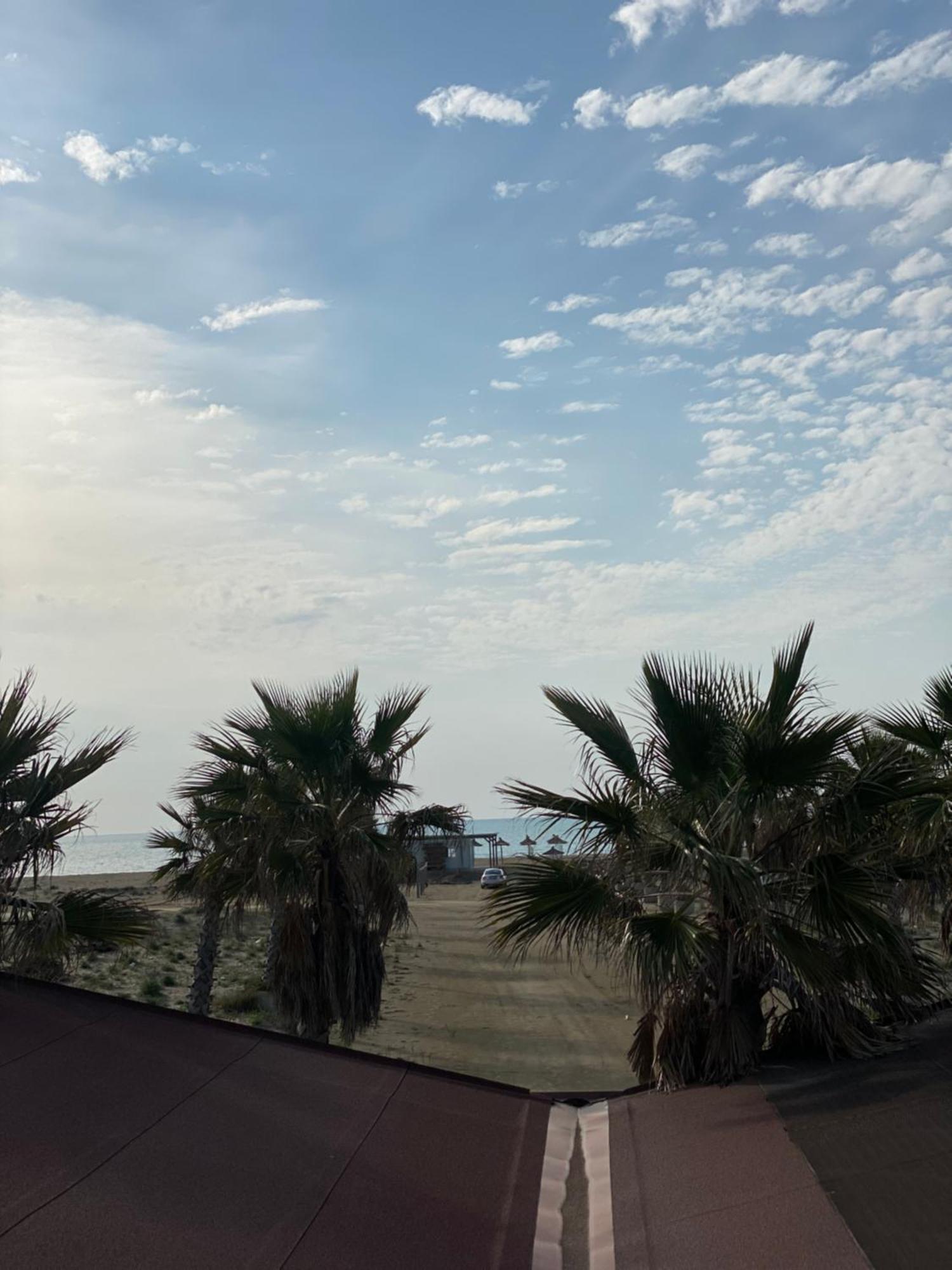 Отель Saint Tropez Durres Bisht Kamez Экстерьер фото
